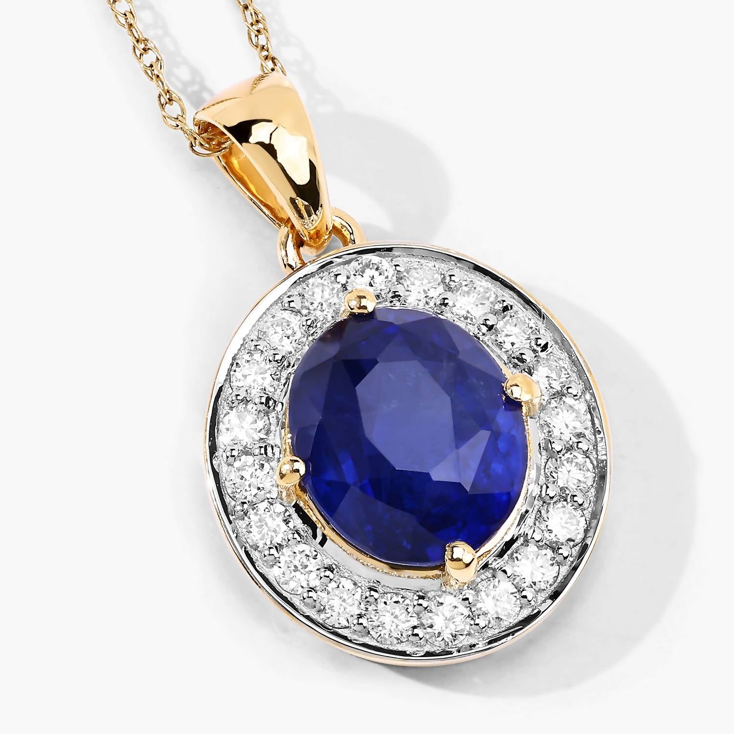 Diana M Jewels Women's Oval Natural Sapphire Pendant Necklace (2.87 Ct) - Signature in 18k yellow gold - women's jewelry - detail view