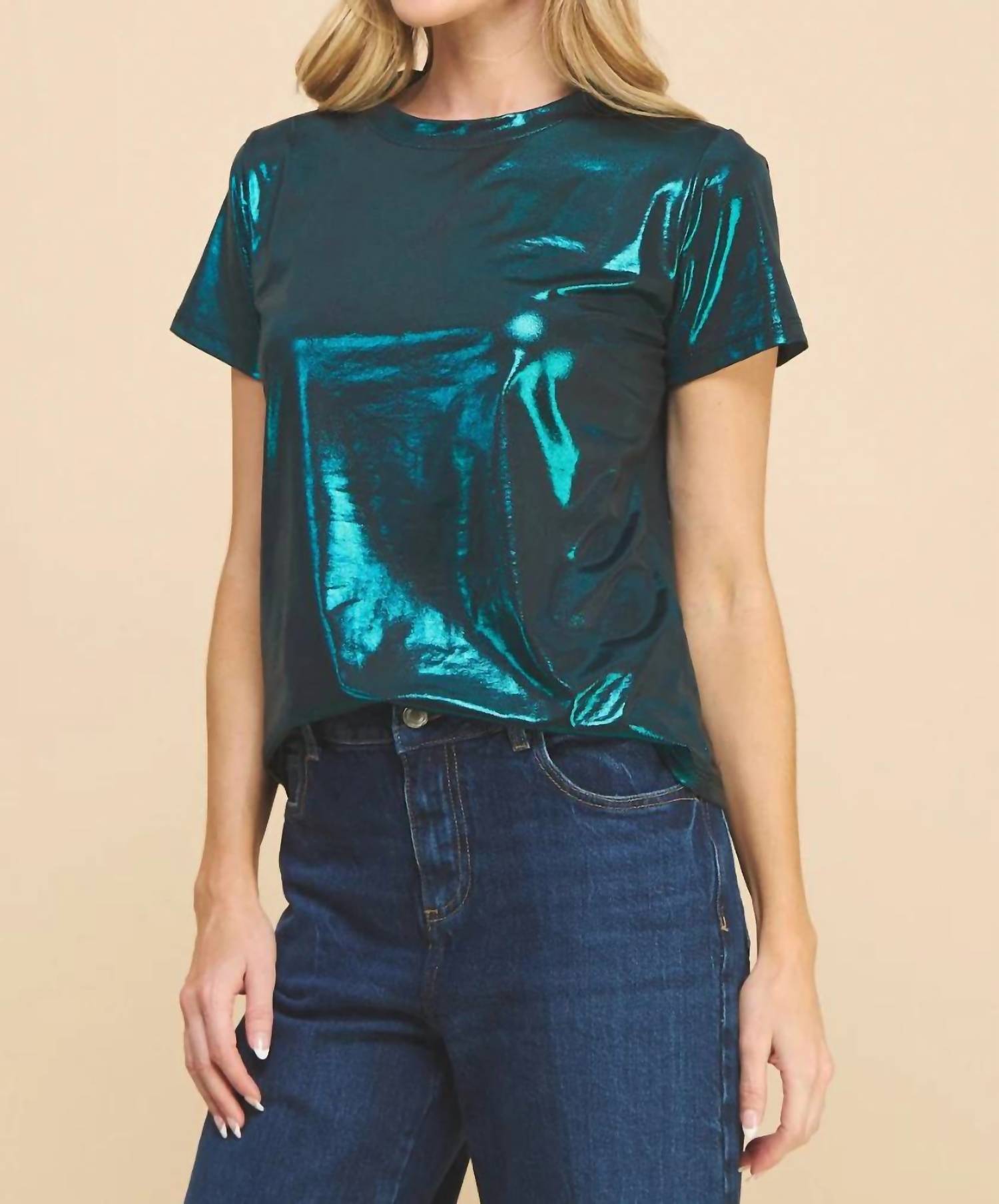 If She Loves - Metallic Short Sleeve Tee