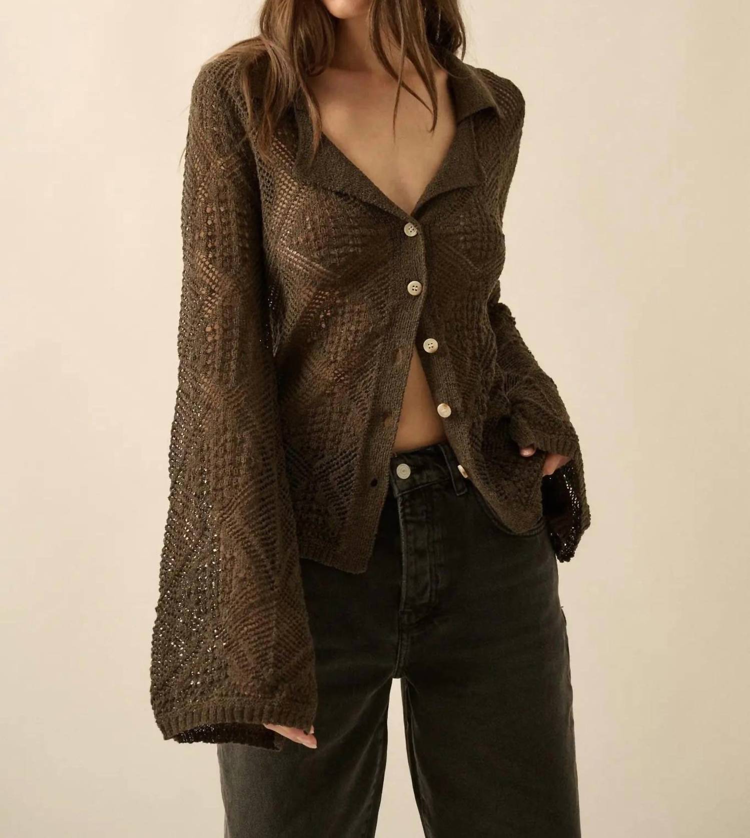 Promesa - Diamond Dust Geometric Crochet Button-up Cardigan
