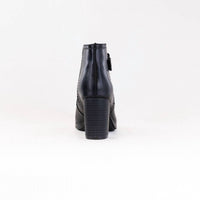 Clarks - Women’s Ankle Shat Boots