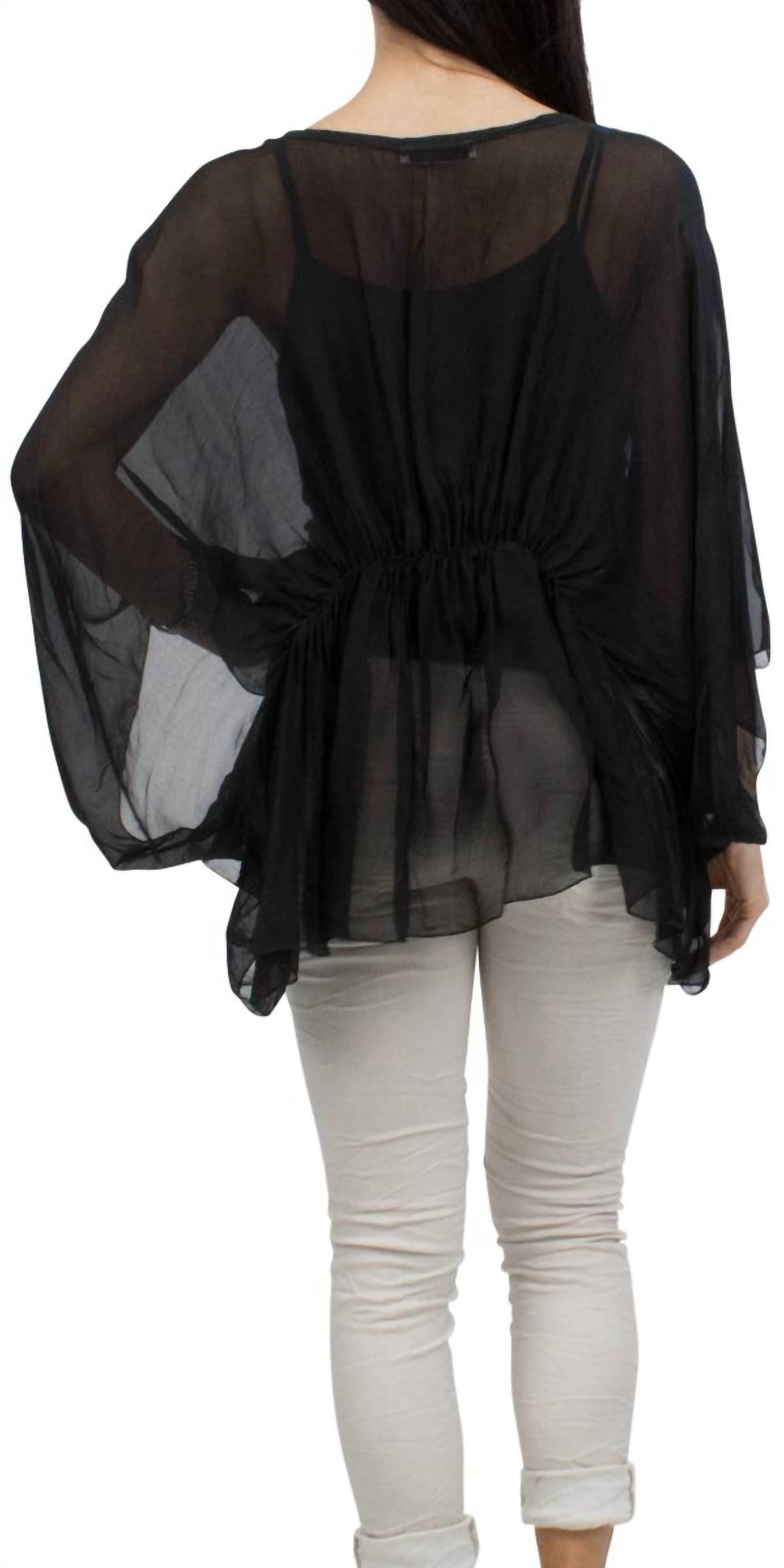 Gigi Moda - Paolita Bat-wing Scoop Neck Blouse