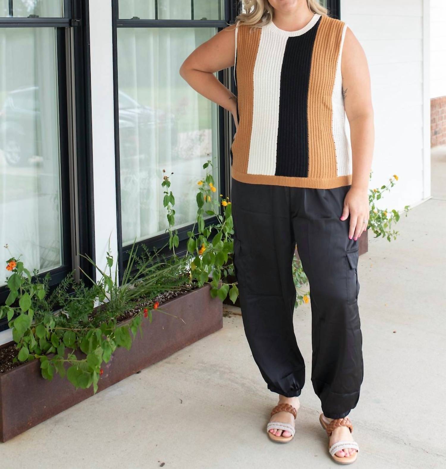 GILLI Calico Sleeveless Sweater Vest - Plus in brown black white - women's jacket - detail view