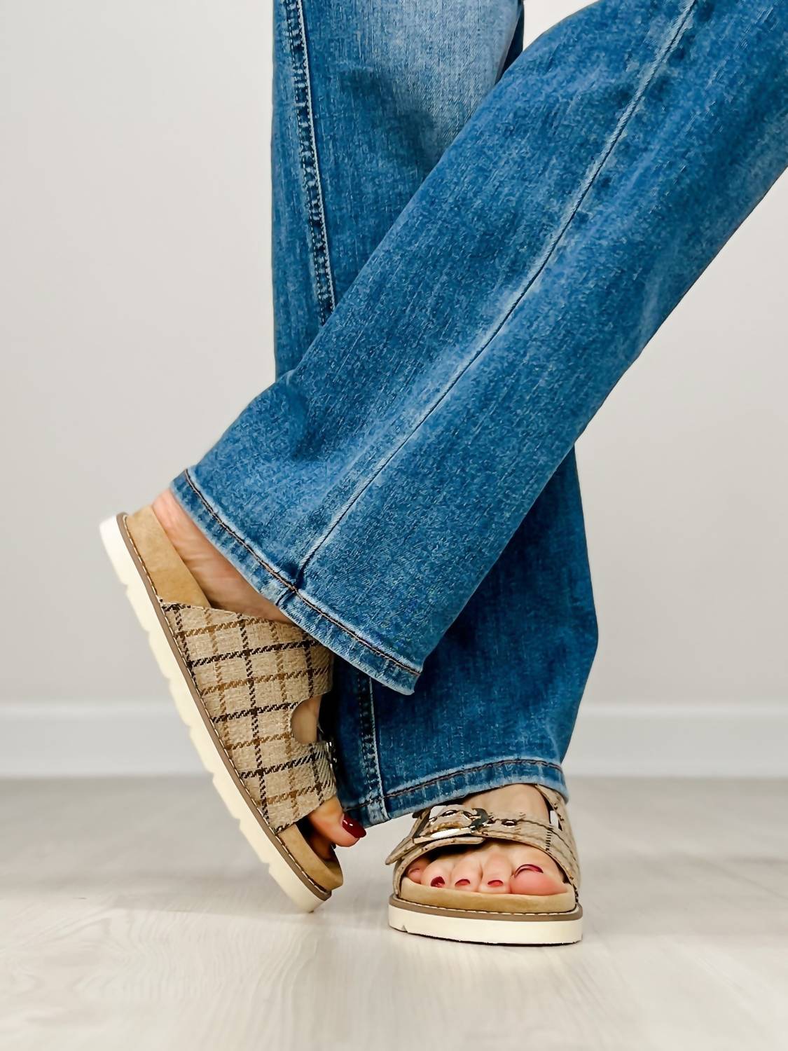 Corkys Footwear - Women's Feelin' Saucy Sandals