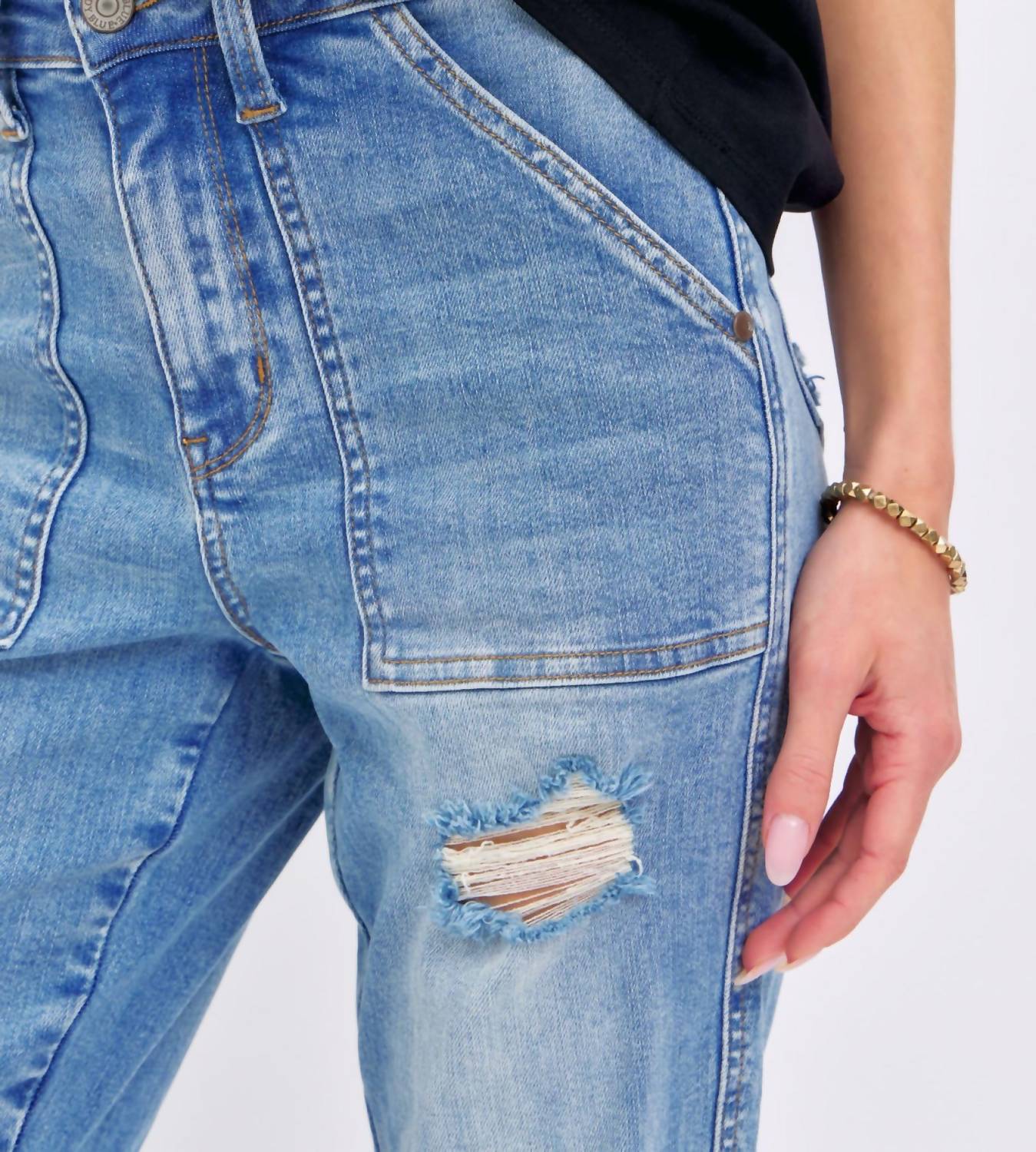 Judy Blue - High Rise Patch Pocket Distressed Cuffed Boyfriend Jeans