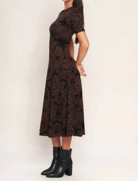 Flying Tomato - Dahlia Jacquard Sweater Knit Metallic Midi Dress
