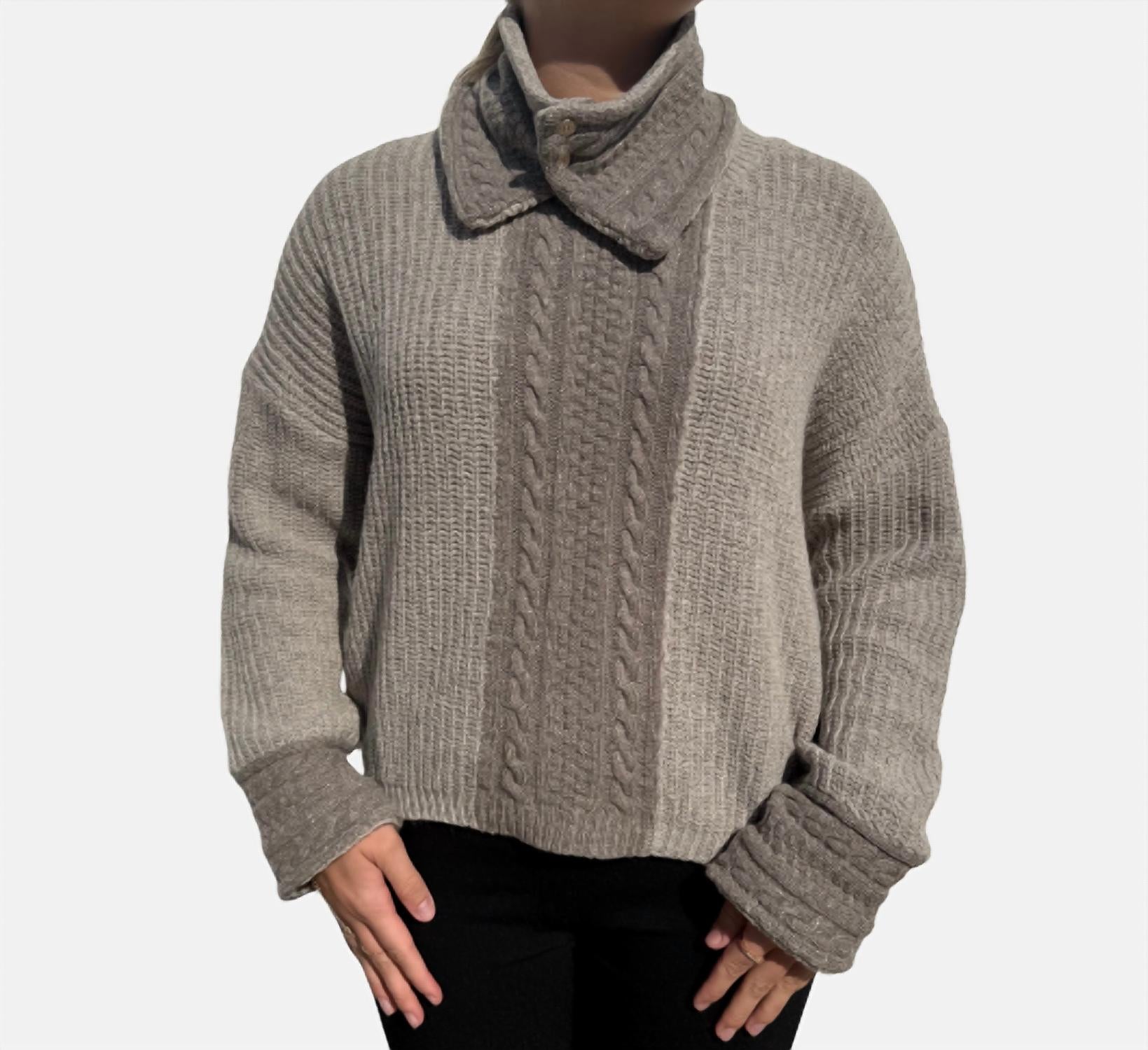 Tricot Chic - Cable Detachable Collar Sweater