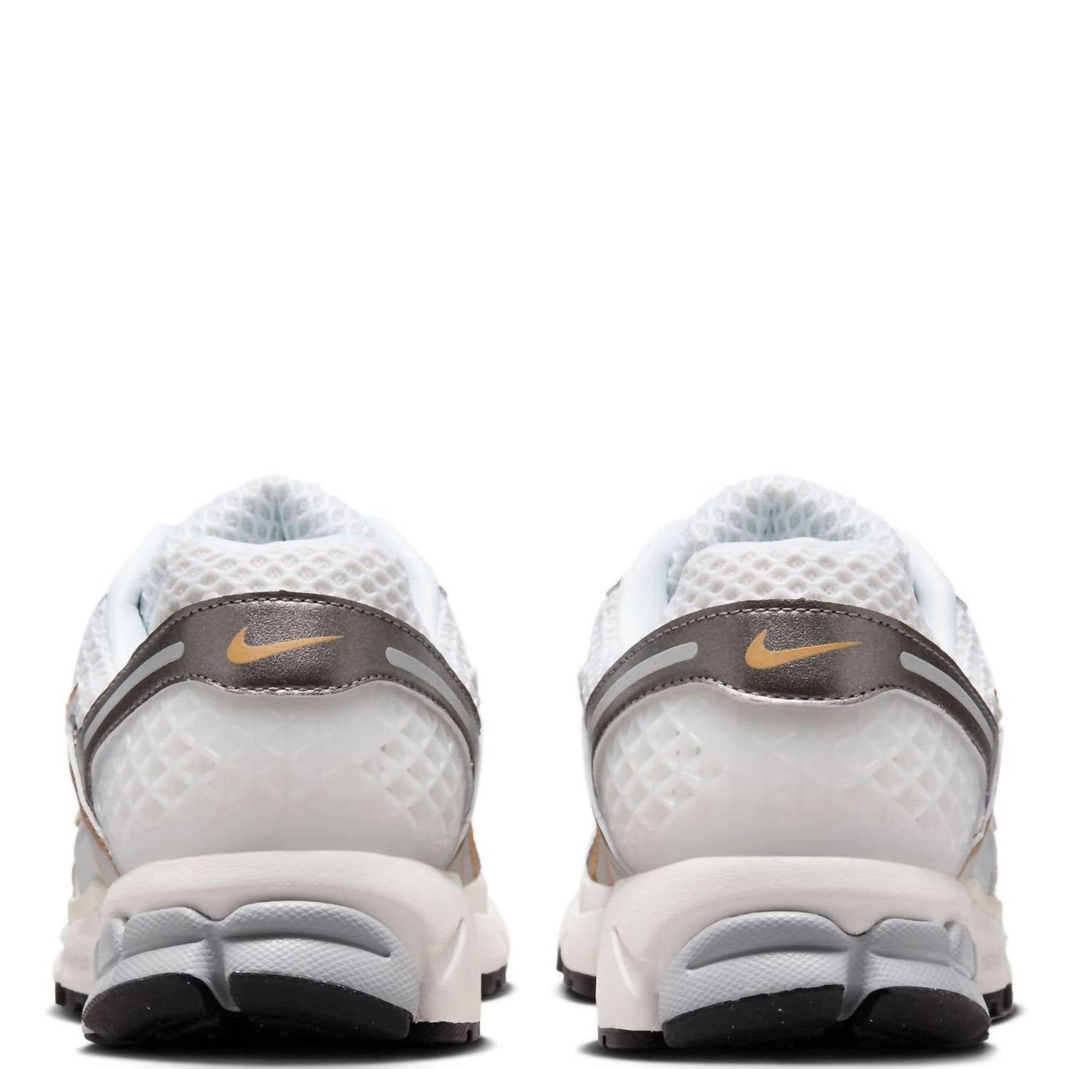 Nike - Men's Zoom Vomero 5 Shoes