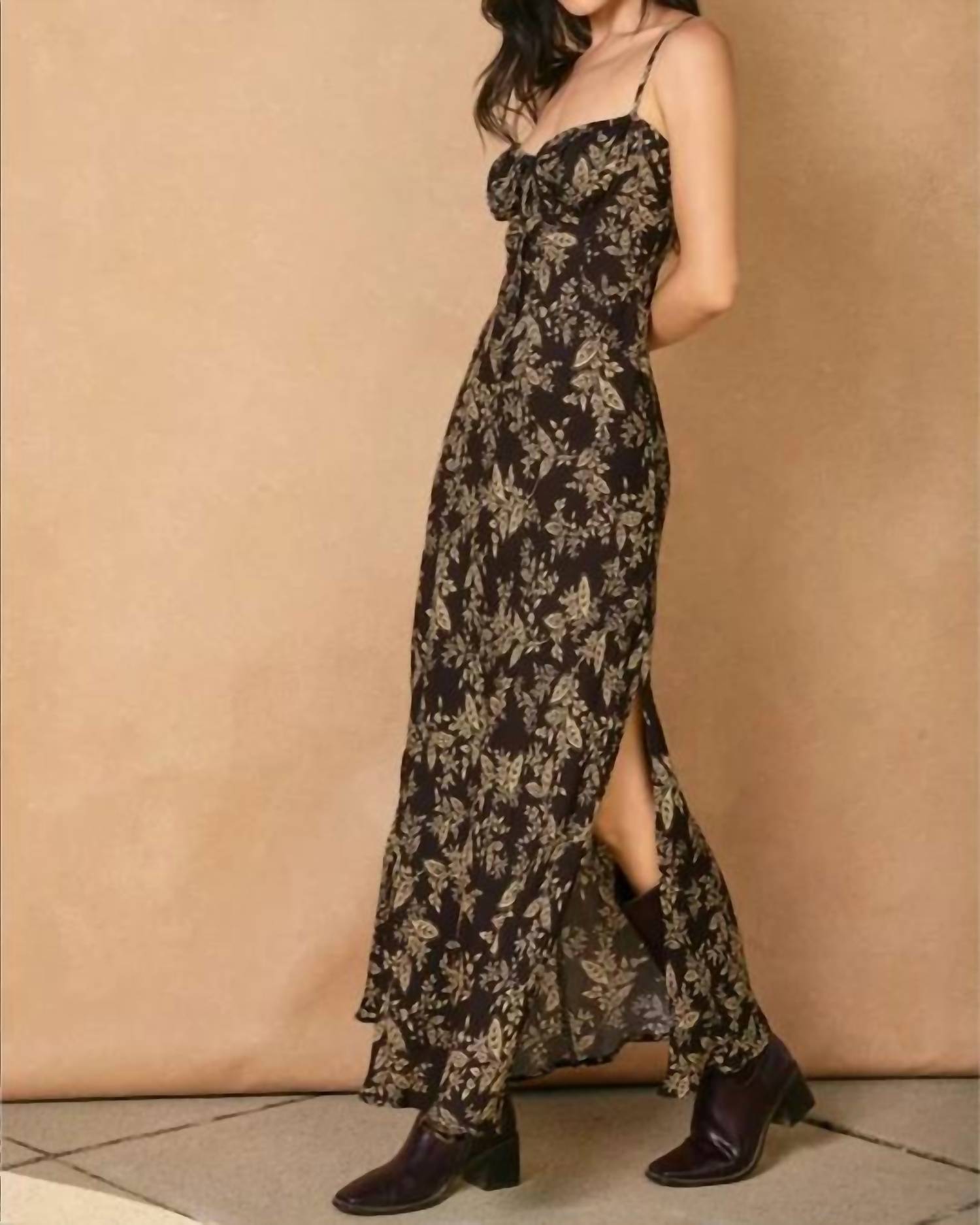 Dress Forum - Sweetheart Maxi Dress