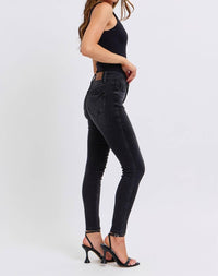 Judy Blue - Mid-rise Tummy Control Skinny Jeans