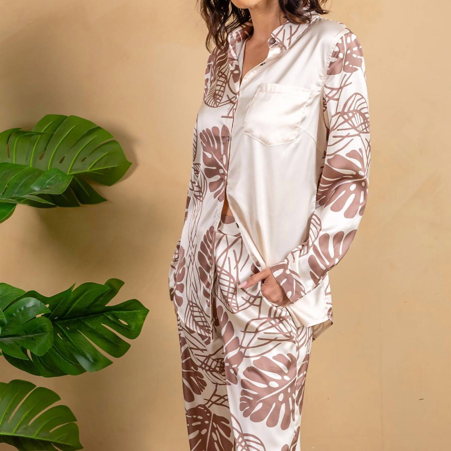 Paparazzi - Satin Button Front Mix Shirt
