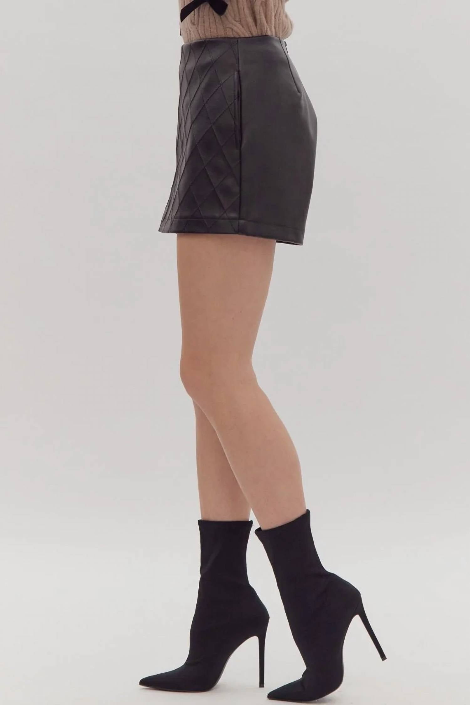 Entro - Quilted Mini Skort