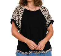 Posh - High Low Hem Short Sleeve Animal Print Top - Plus