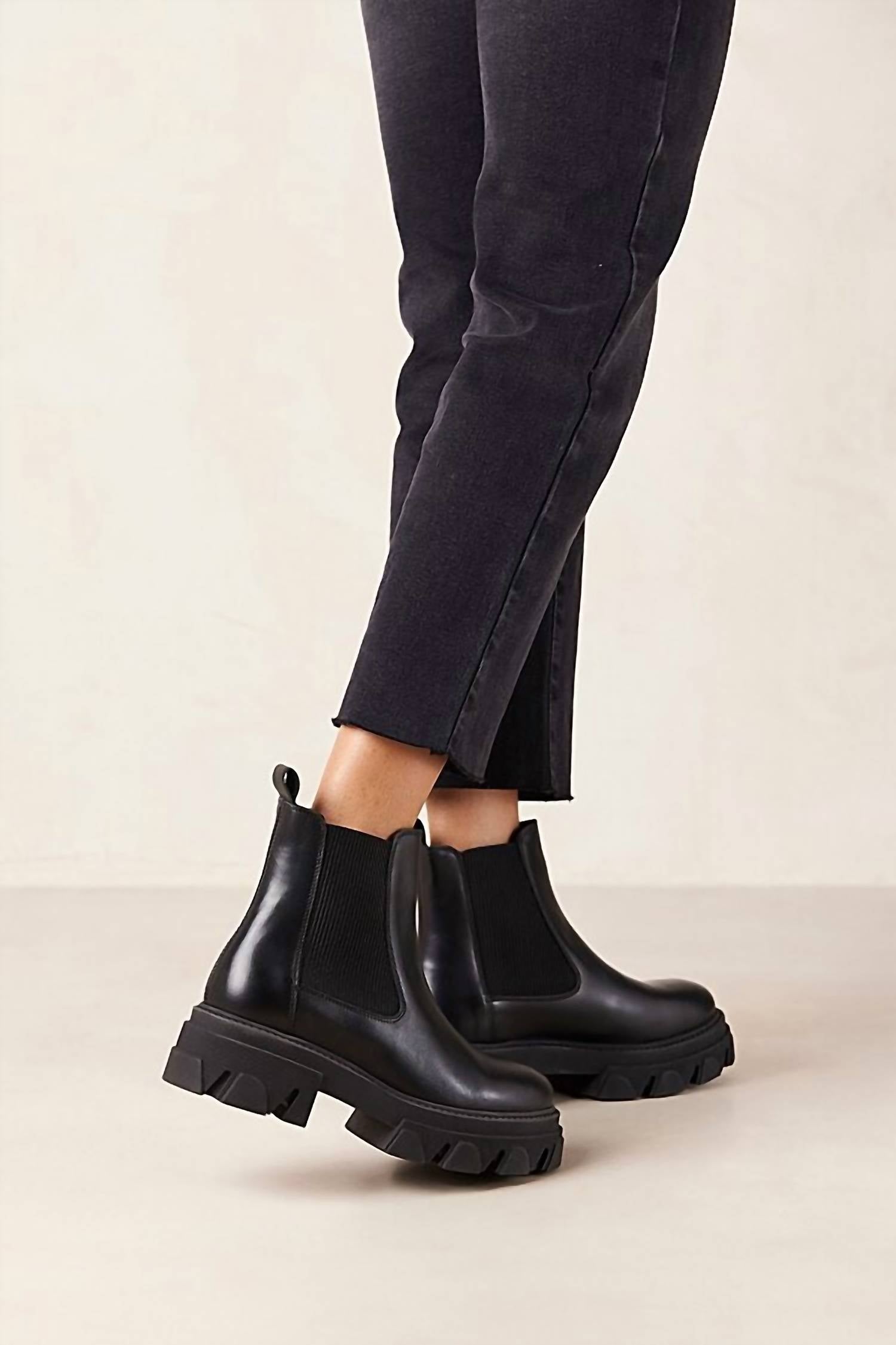 ALOHAS Women's Berenice Leather Ankle Boots in black - women's shoe - view 4
