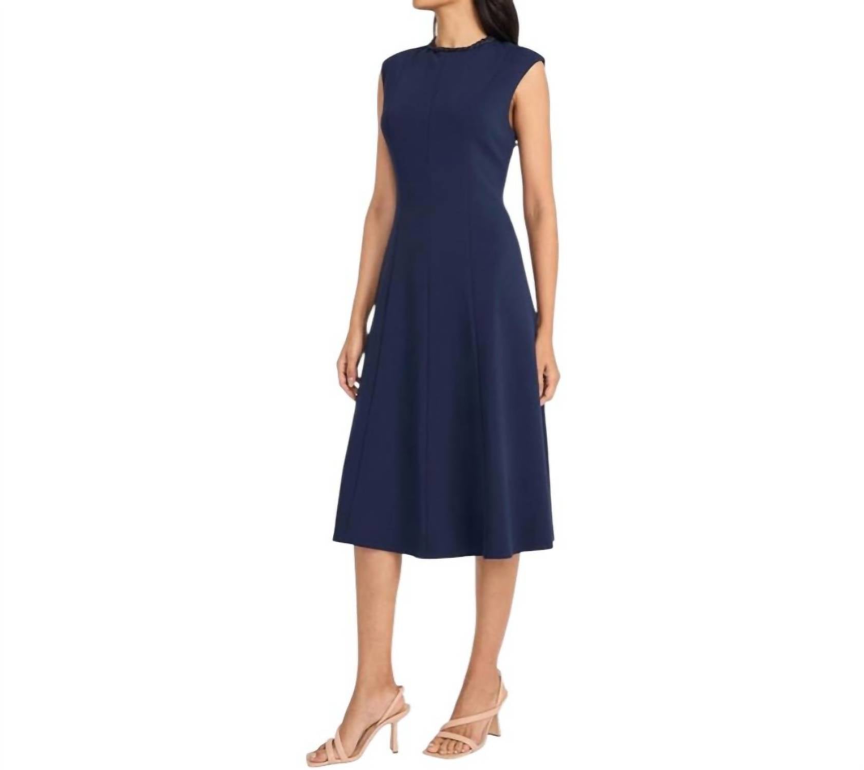 Maggy London - Cap Sleeve Hi Neck Chain Detail Midi Dress