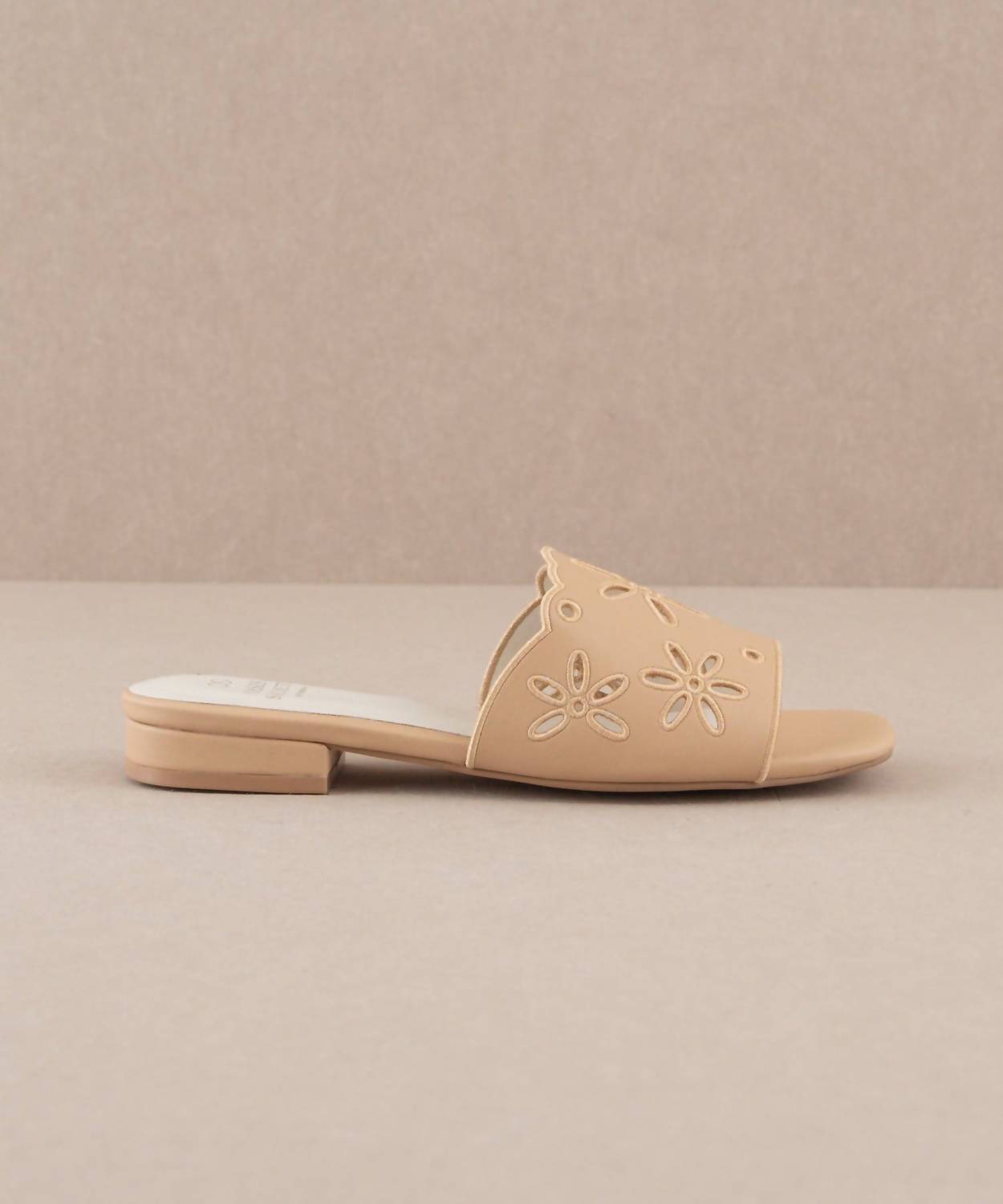 Oasis Society - Women's The Manila Sandals