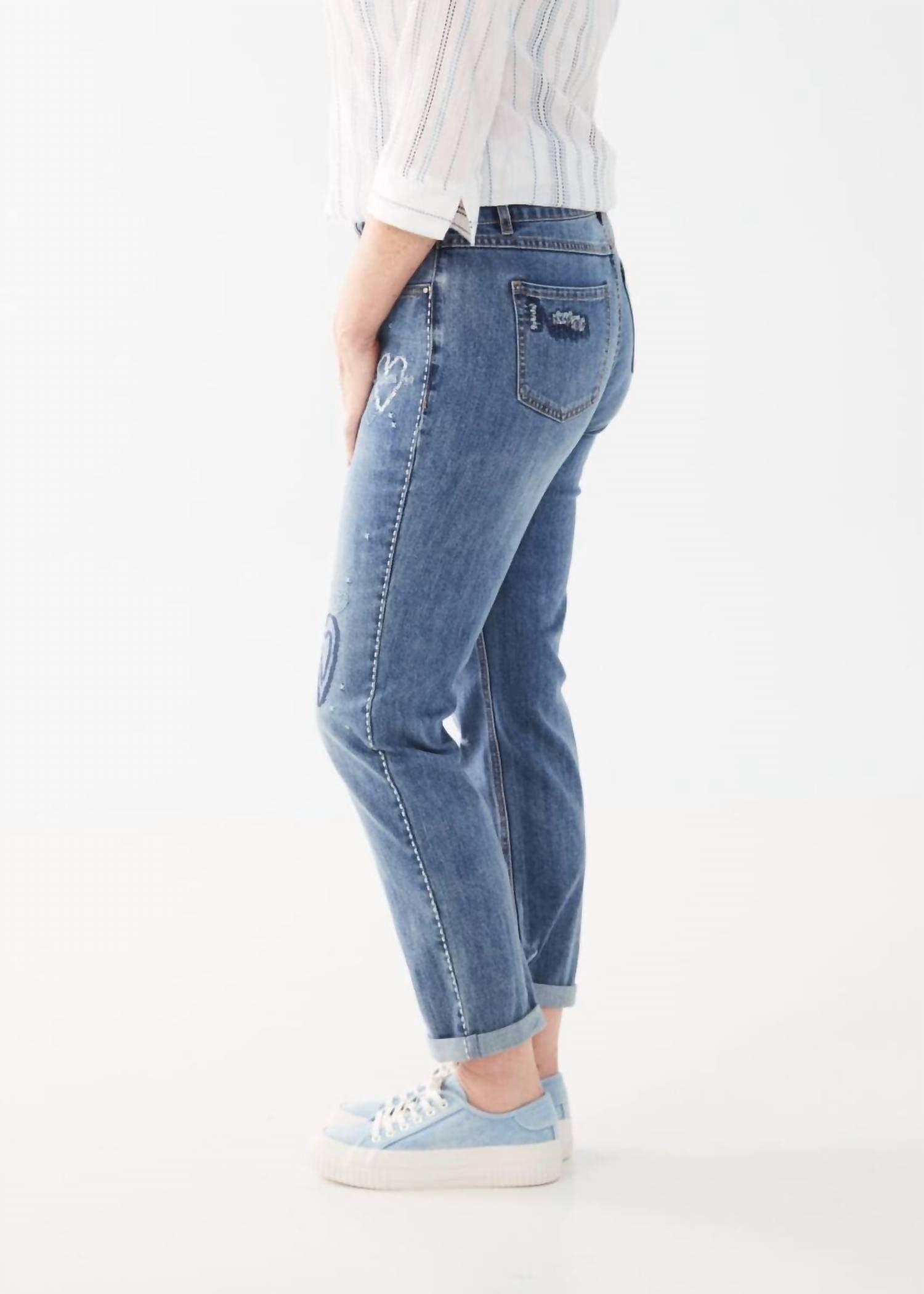 FDJ Evelyn Embroidered Hearts Girlfriend Ankle Denim Jeans in light blue - women's jeans - detail view