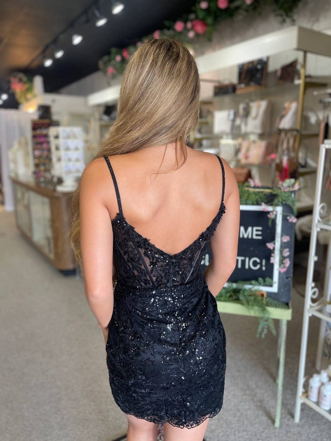 Sherri Hill - Fitted Sequin Lace Cocktail Dress