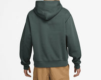 NIKE Sb Fleece Pullover Skate Hoodie in vintage green white - men's shirt - detail view