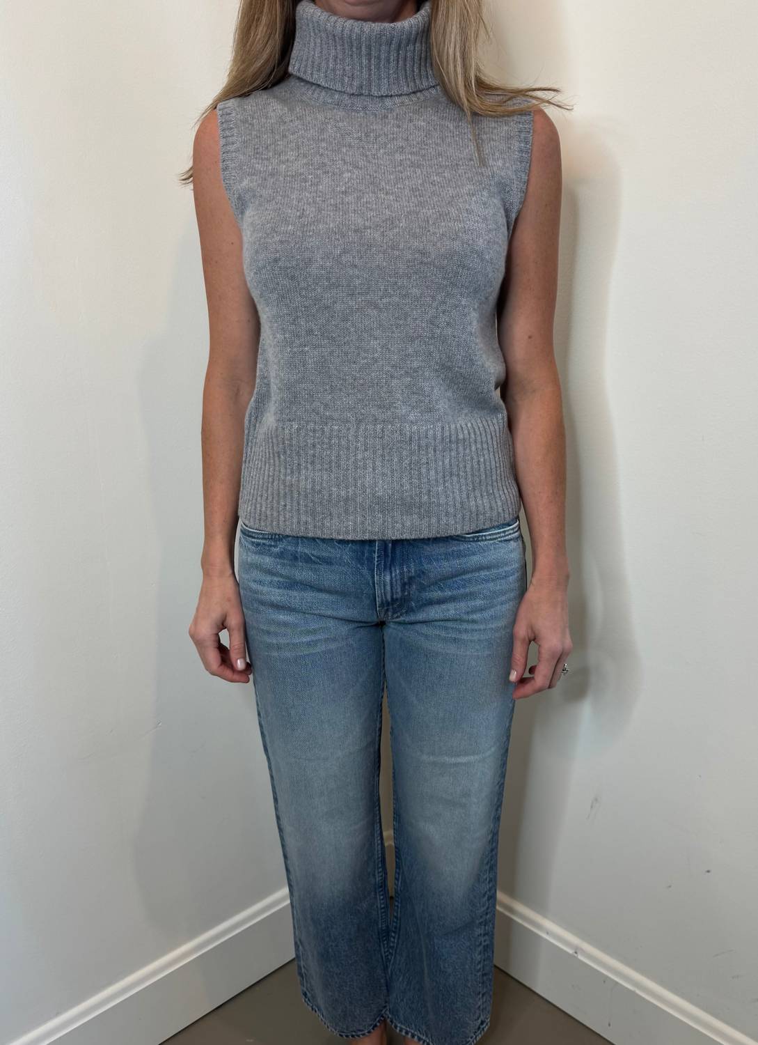 Veronica Beard Mazzy Cashmere Shell Knit Top in heather grey - women's sweater