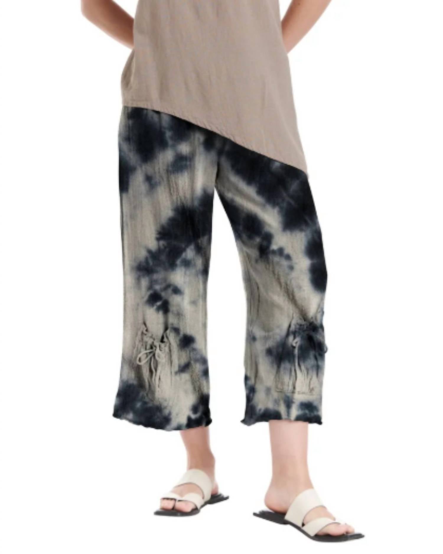 Oh My Gauze! - Beth Short Capri
