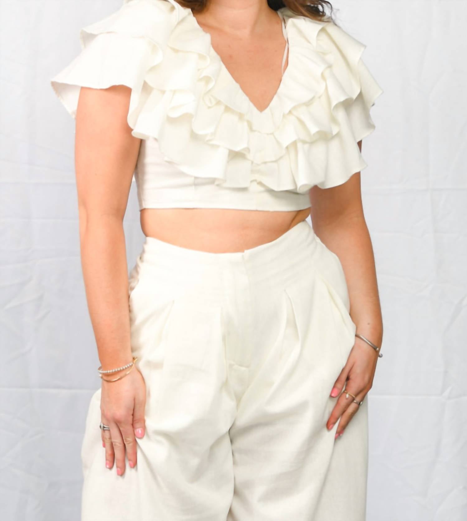 Idem Ditto Linen Ruffle Top in white - women's t-shirt
