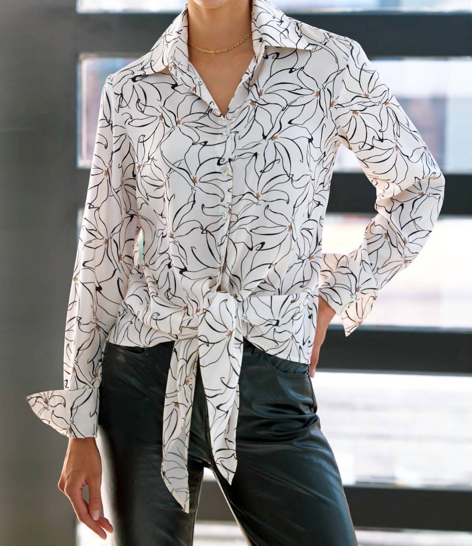 Finley - Dancing Lilies Lindy Top