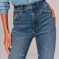 Abercrombie & Fitch - Kick Flare Ultra High Rise Jeans