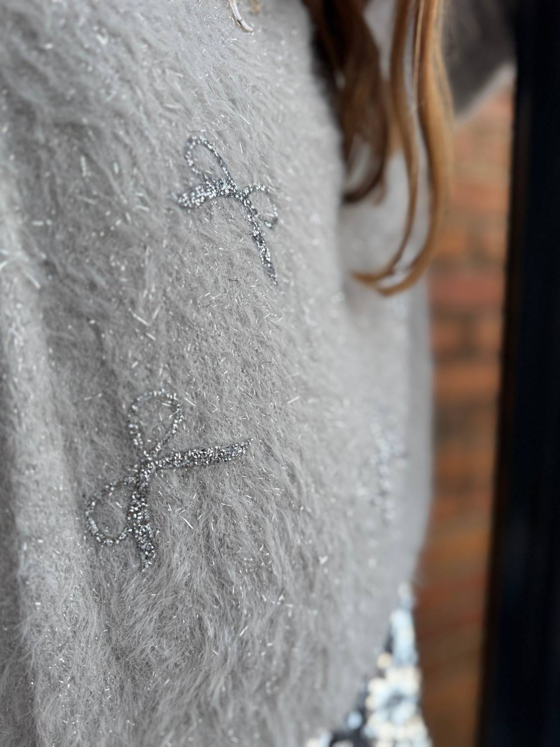 Hannah Banana - Metallic Sweater With Sequin Bows