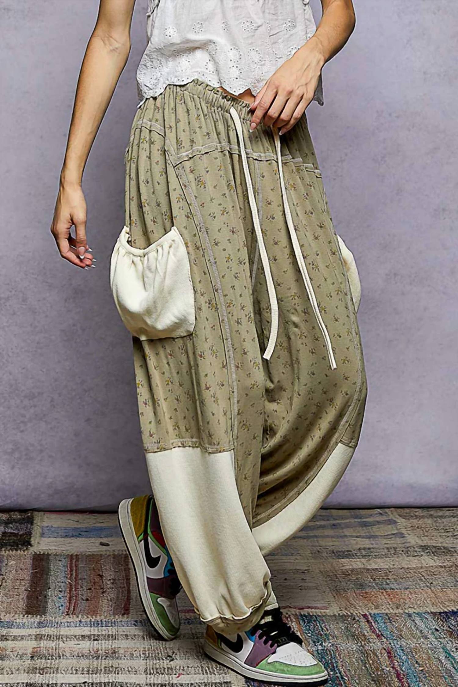 Pol - Oversized Floral Knit Pants