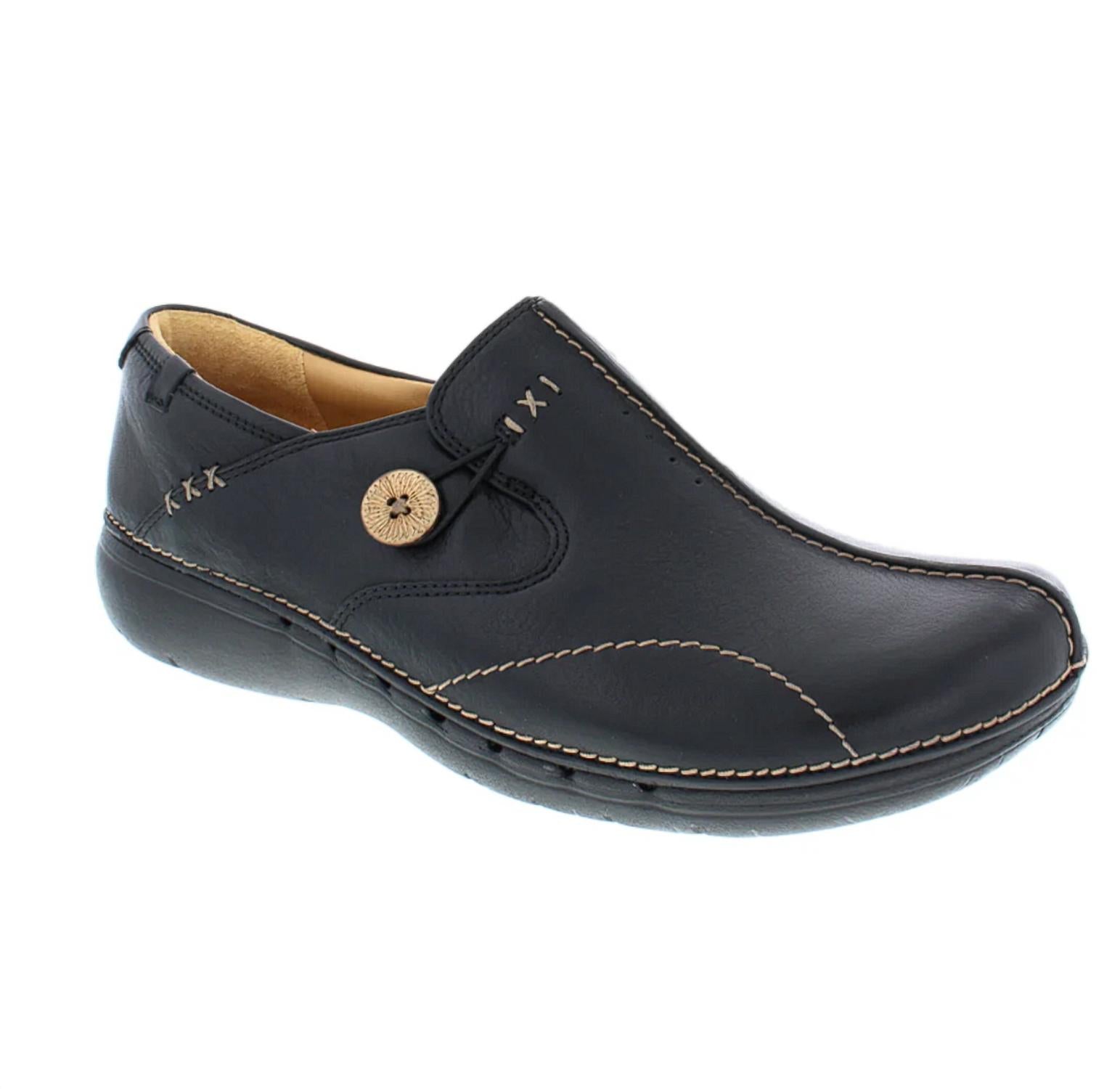 Clarks Women's Un Loop Shoe in black - women's flats