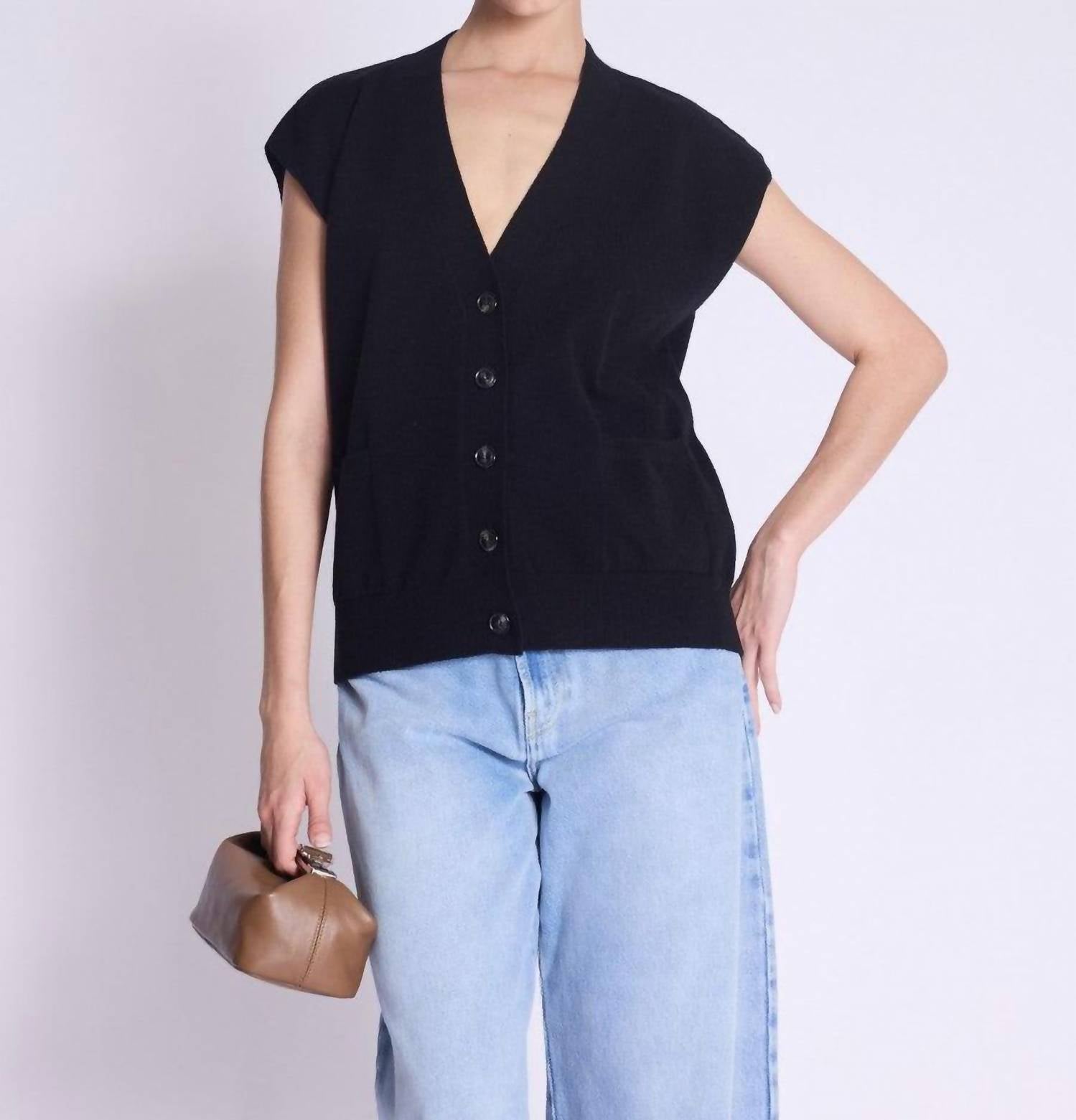 Berenice - Gustave Sleeveless V-neck Buttoned Cardigan