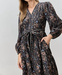 Polagram - Printed Floral V-neck Midi Dress - Plus