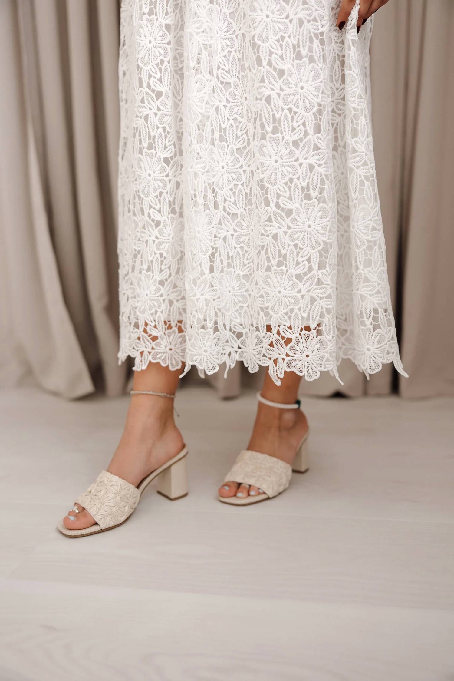Astr - Floral Lace Dress