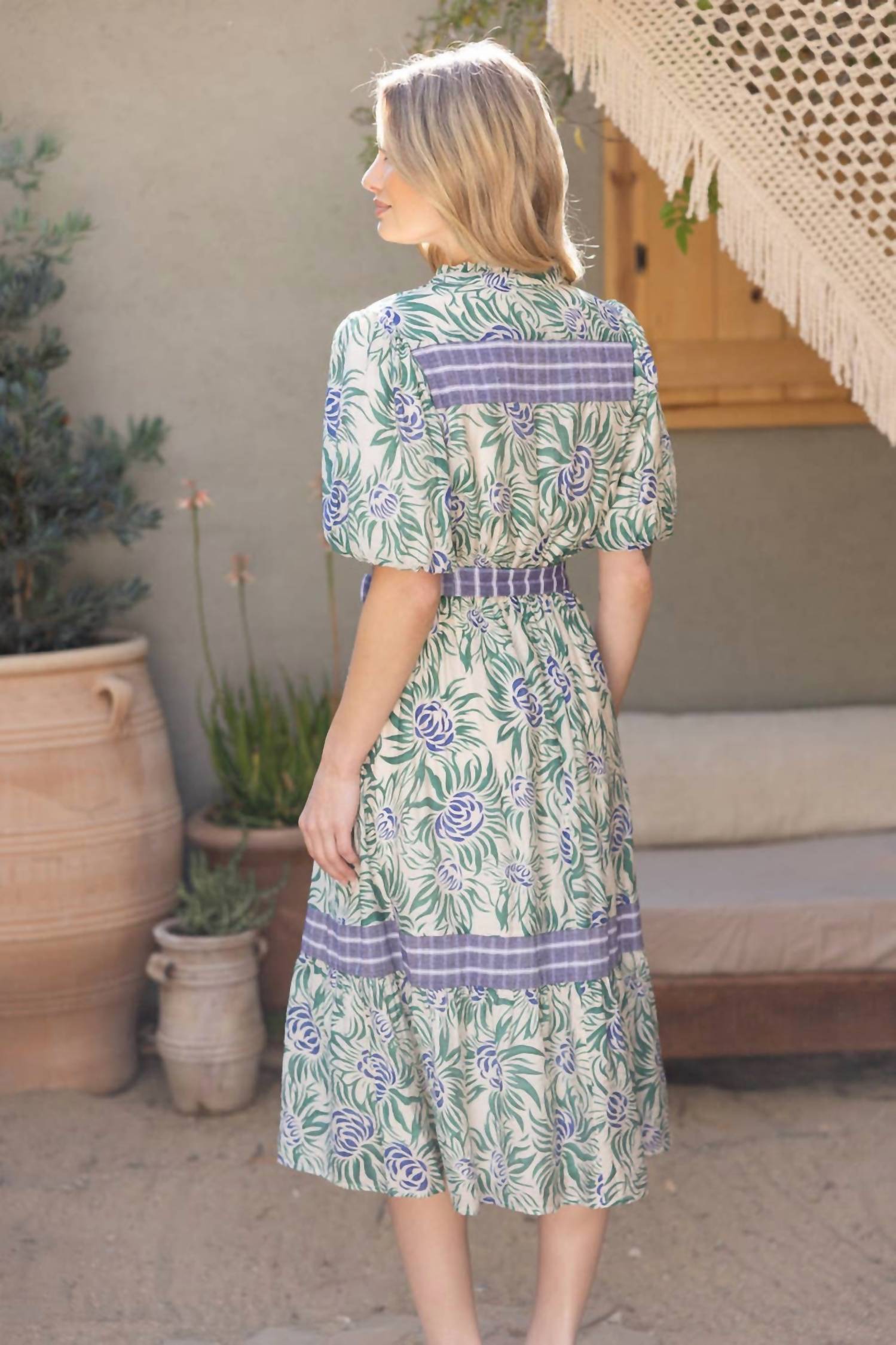 Voy - Floral Print Midi Dress