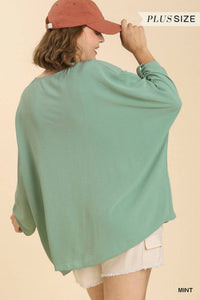 Umgee - High Low Dolman Sleeve Top - Plus