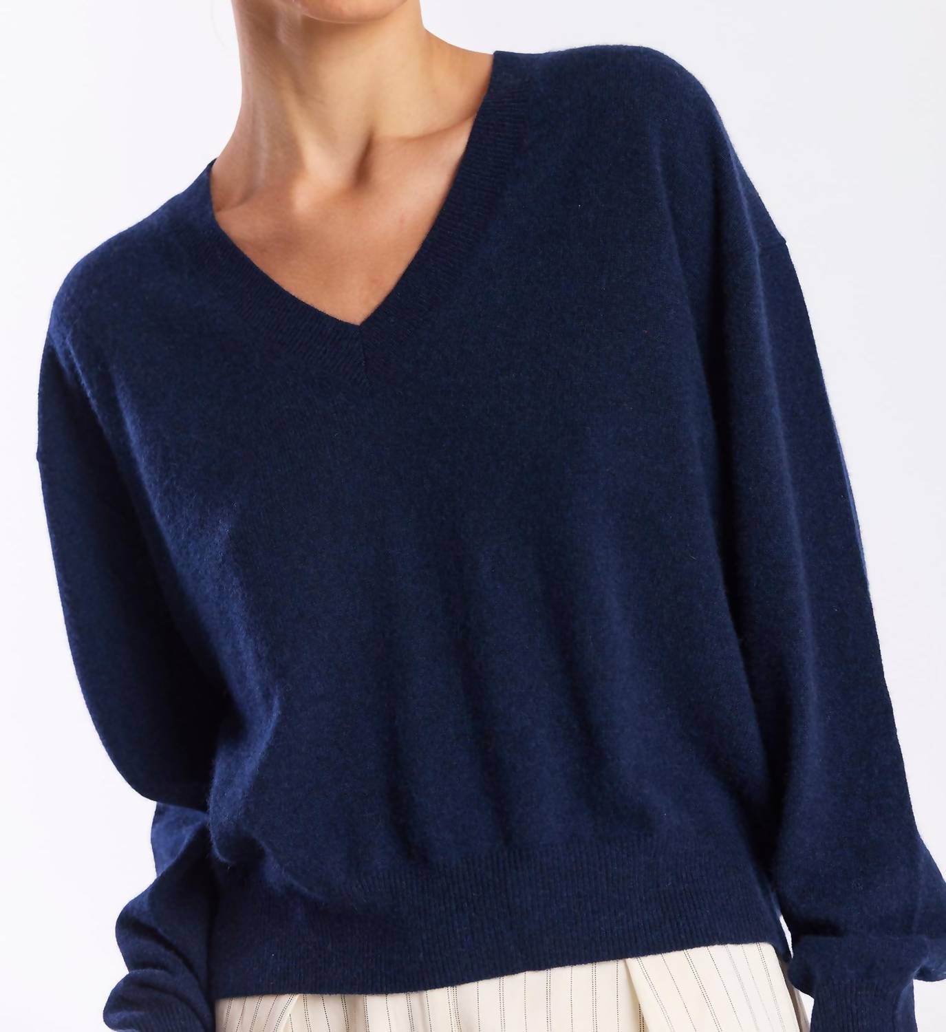 Brodie Cashmere - Hailey V Neck Top