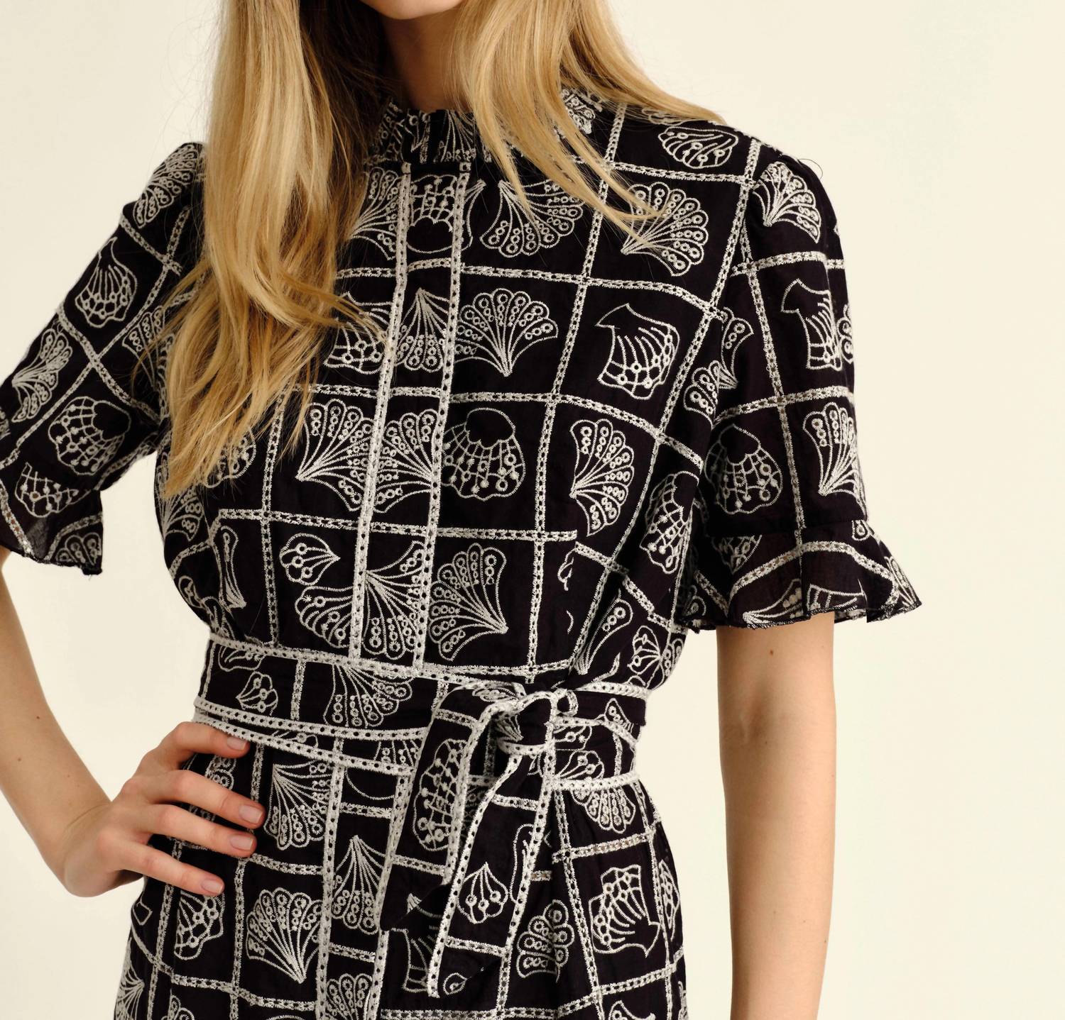 Cartolina Nantucket - Aria Midi Dress