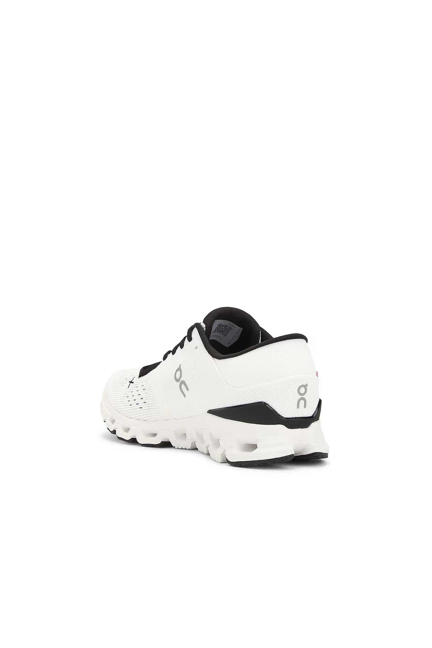 On Swiss Performance - Men's Cloud X4 Running Shoes