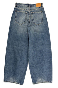 6397 - Roomy Wide Leg Jean