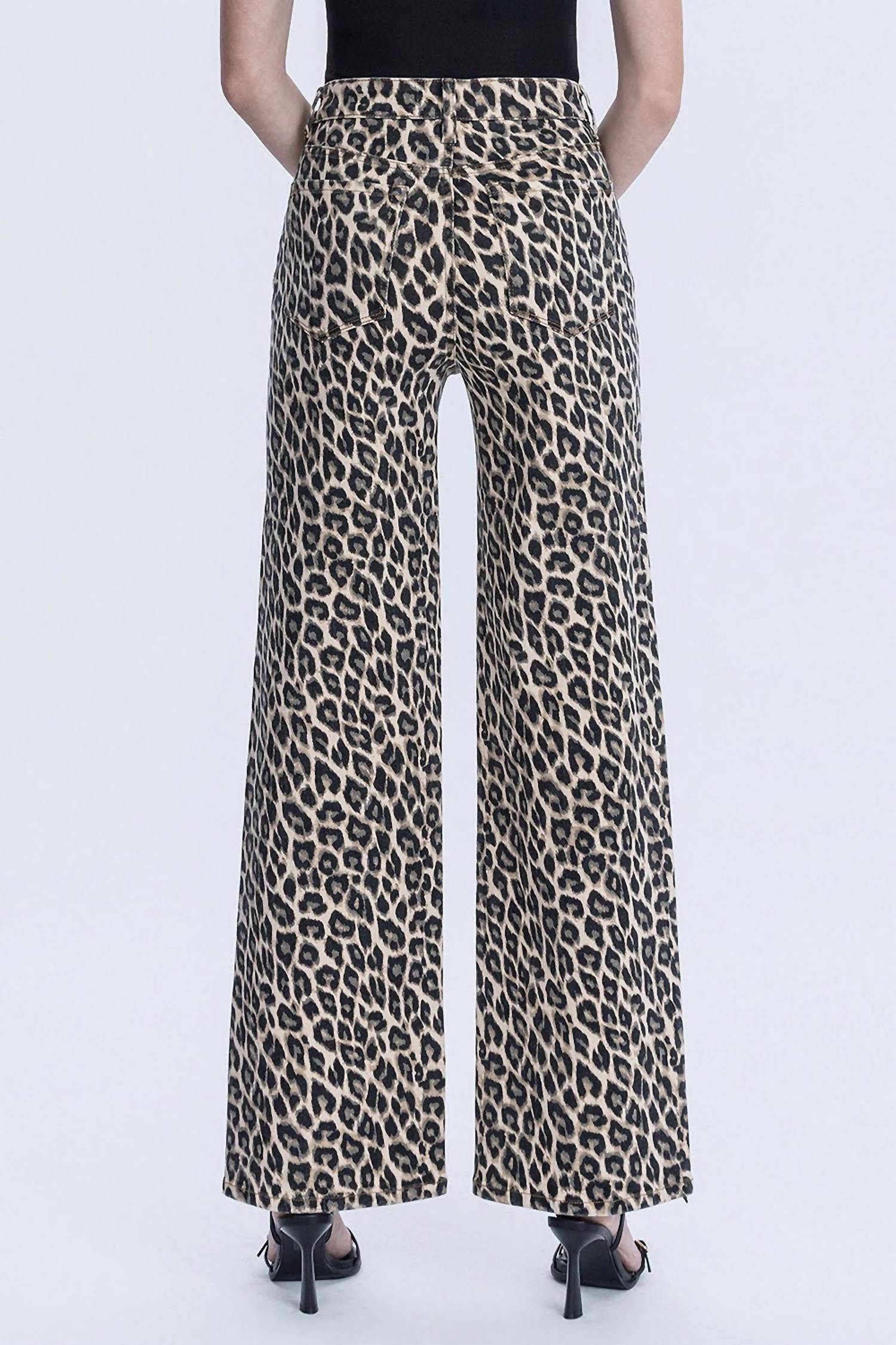 Lovervet - Super High Rise Wide Leg Jean