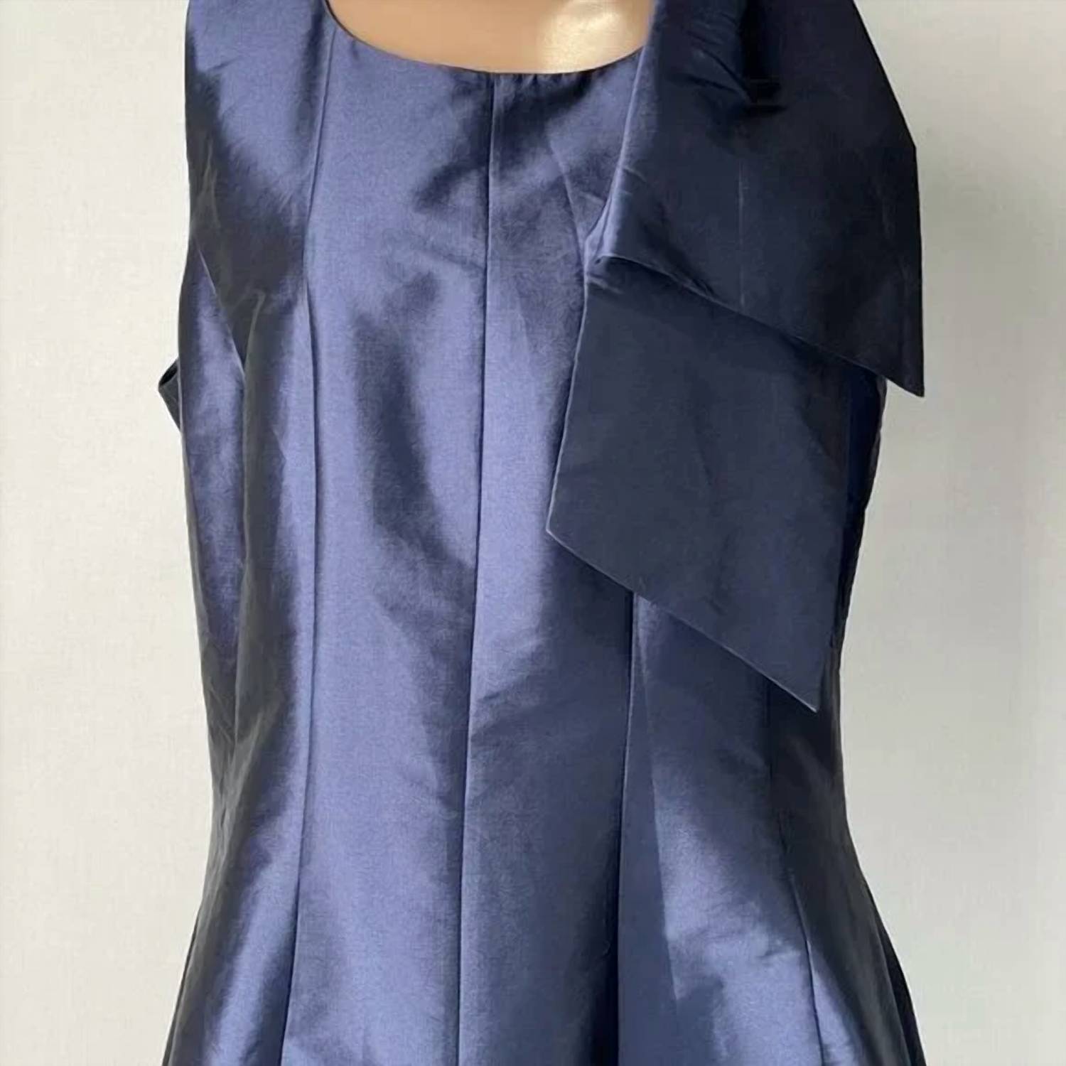 SARA CAMPBELL Women’s Joyce Sleeveless Bow Taffeta Maxi Gown in navy blue - women's dress - view 5