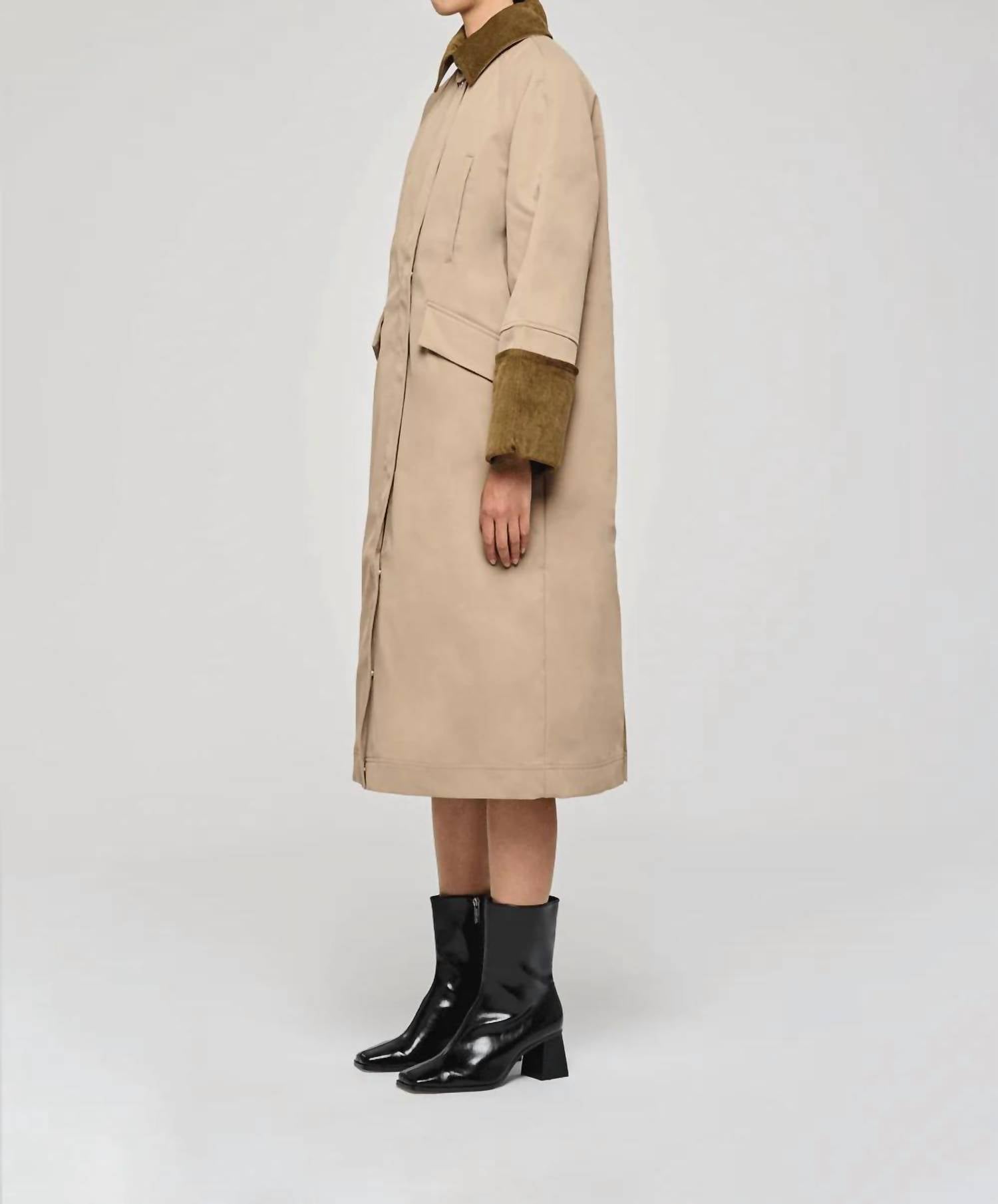Oofwear - Corduroy Collar And Front Pockets Long Jacket