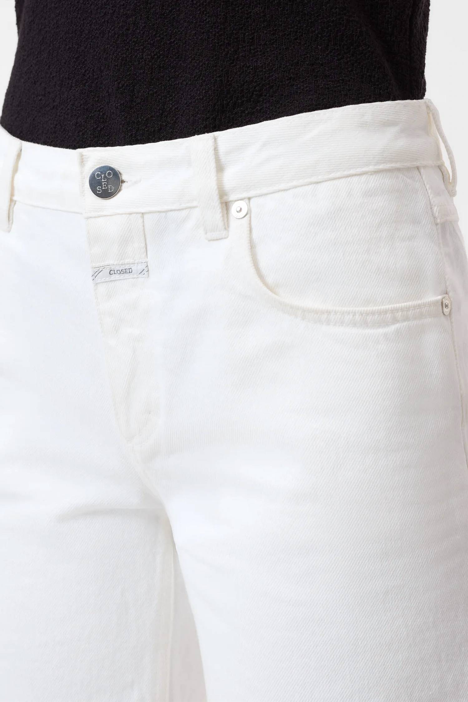 Closed - Jinnie Mid-rise Short