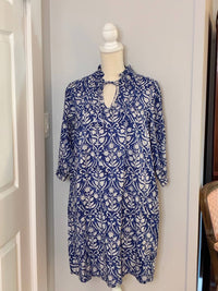 Fitzroy & Willa - Women's Betty V Neck Dress