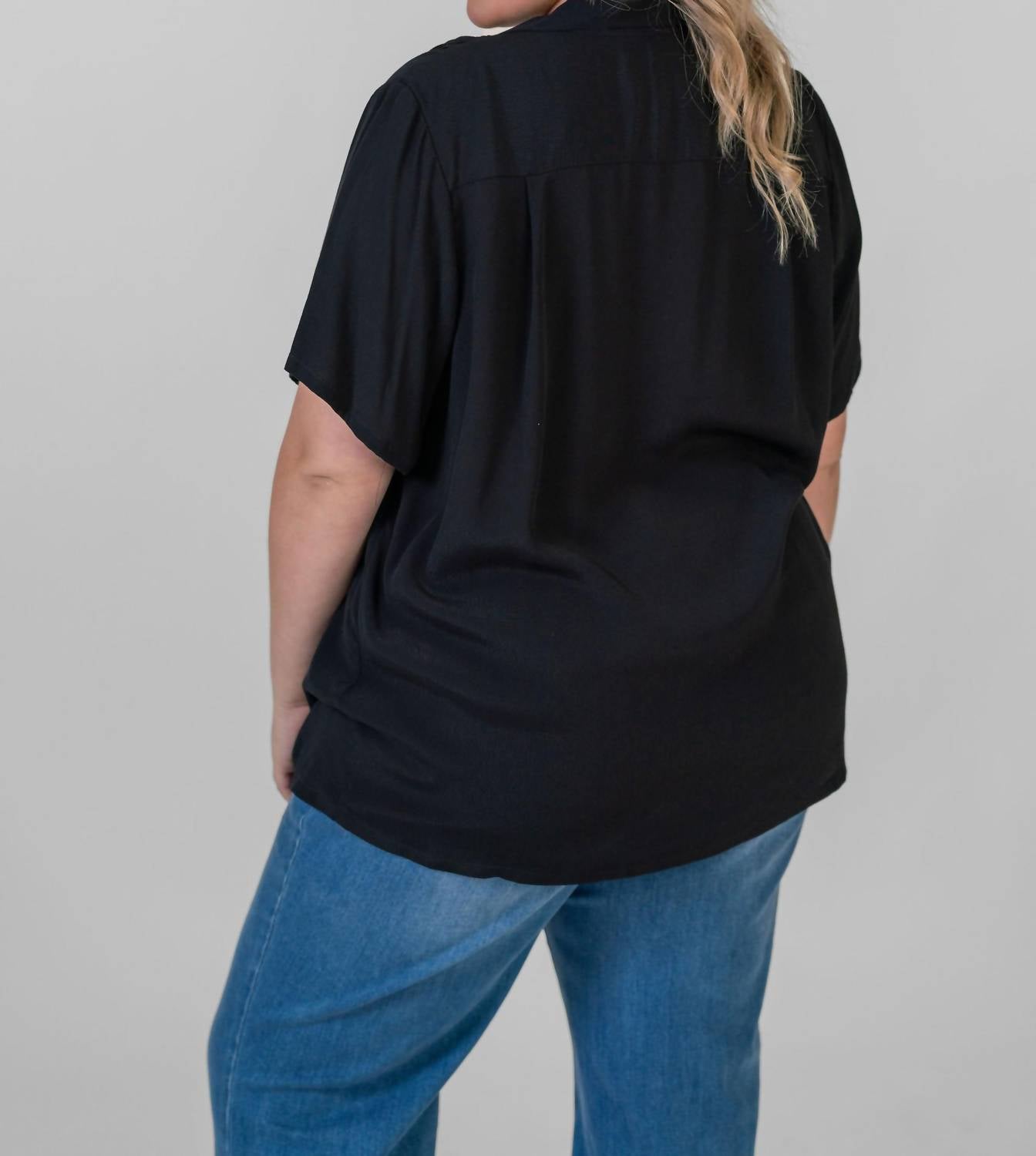 Karen Kane - Button Down Short Sleeve Camp Shirt - Plus