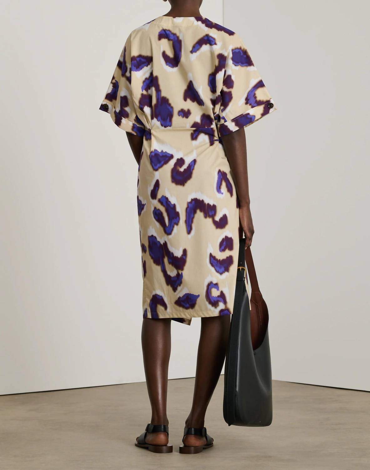 soeur Ecuador Dress in aubergine beige - women's dress - detail view