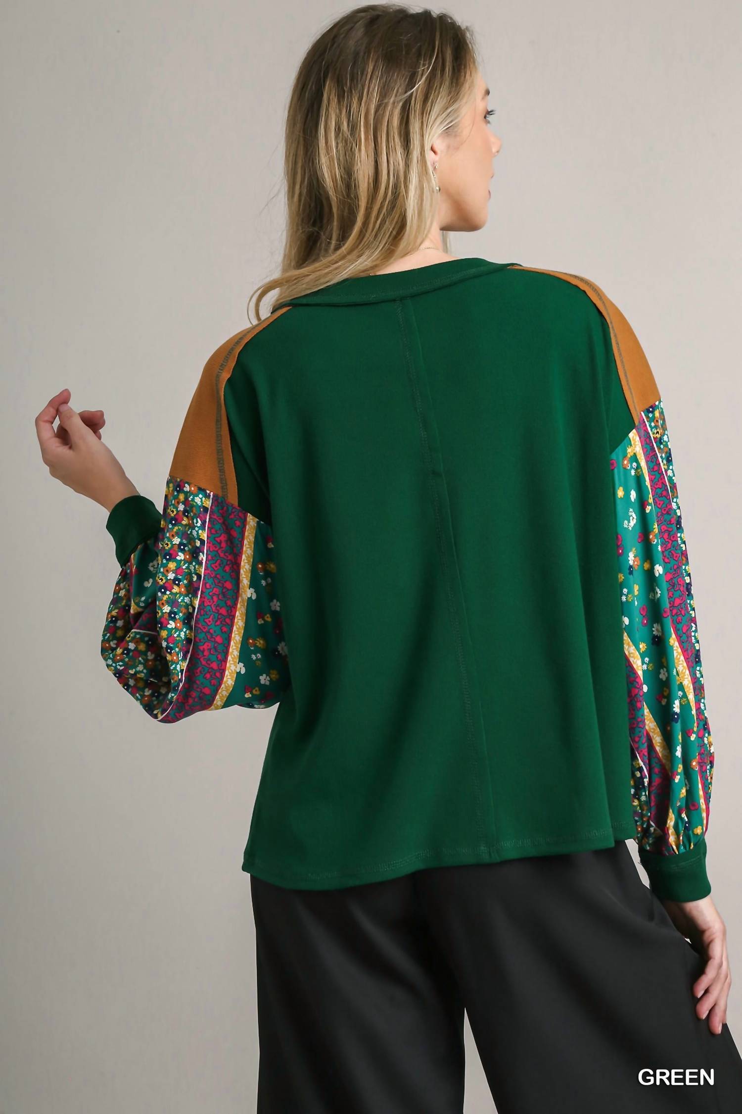 Umgee - Colorblock Contrast Knit With Printed Sleeves Top