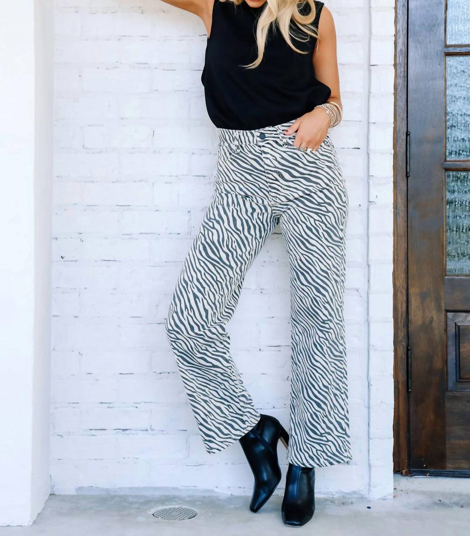 Just Black Denim - High Rise Vintage Straight Jeans