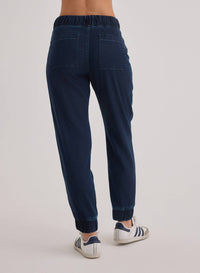 Bella Dahl Pocket Jogger Denim in midnight rinse wash - women's pants - alternate view