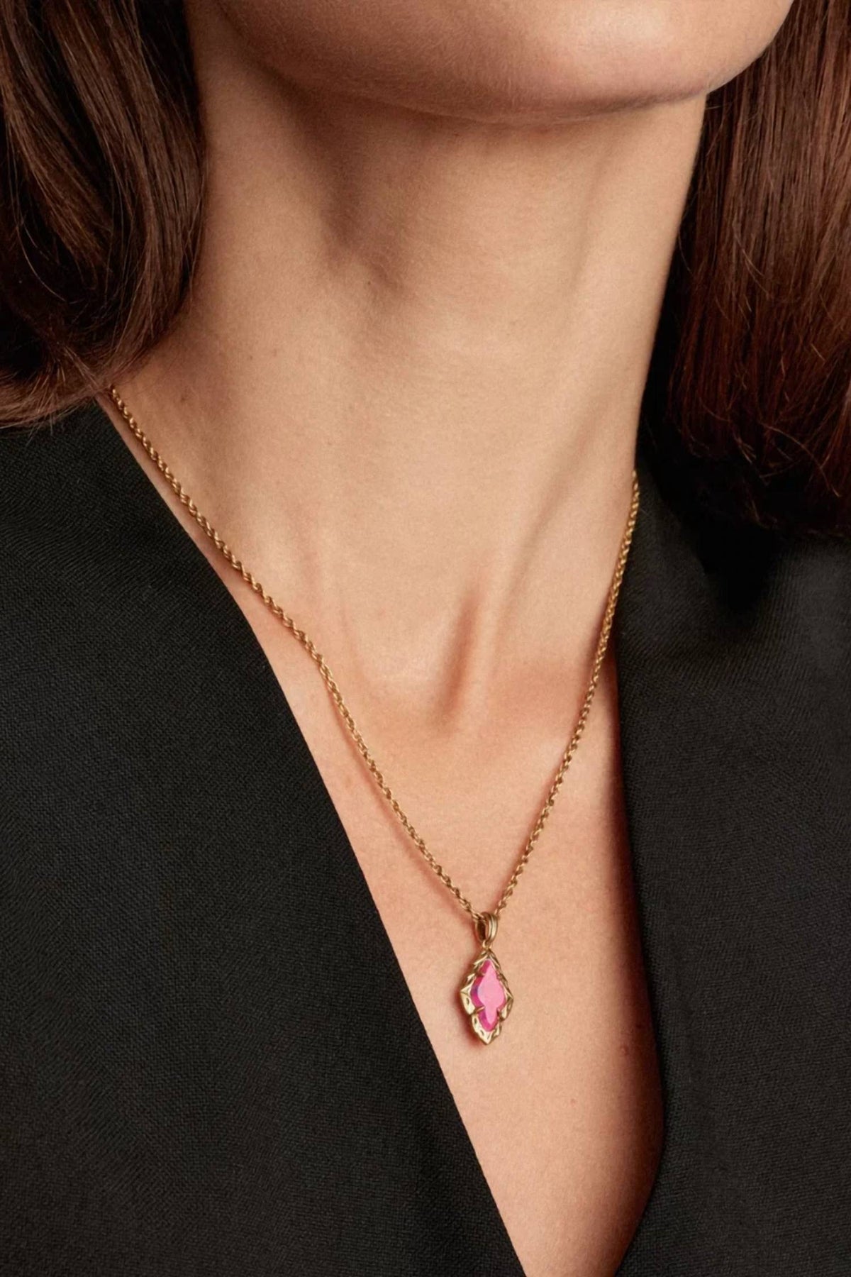 Kendra Scott - Women's Adeline Vintage Short Pendant Necklace